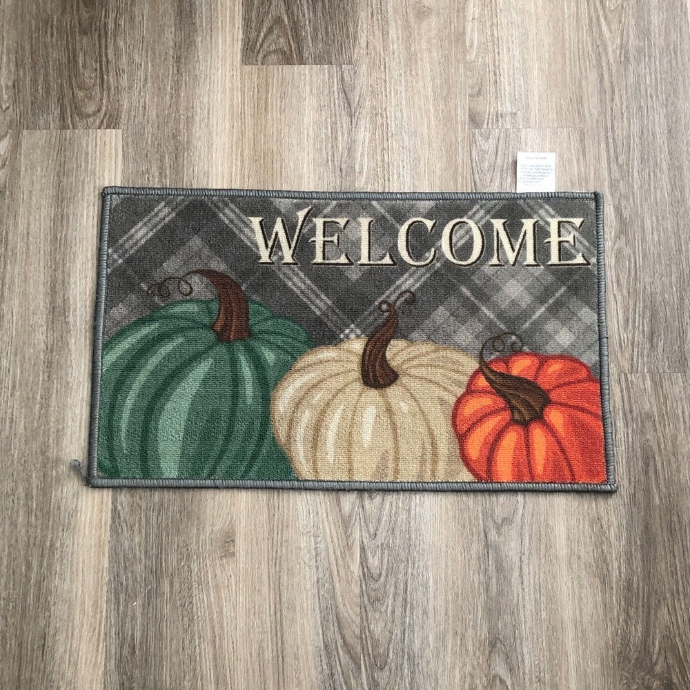 🥤 Welcome Pumpkin Door Mat